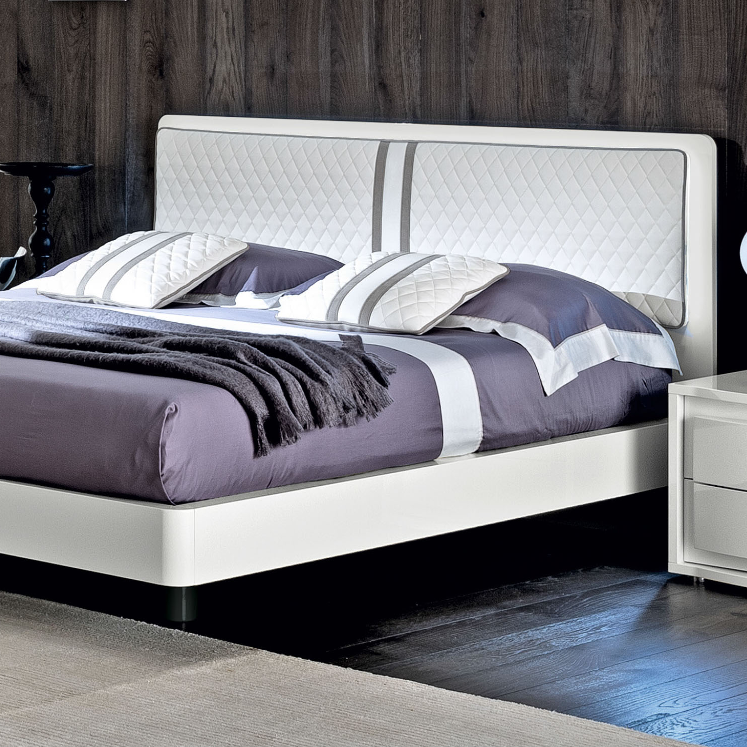 Bedroom-Furniture_Modern-Bedrooms_Dama-Bianca_side_8.jpg