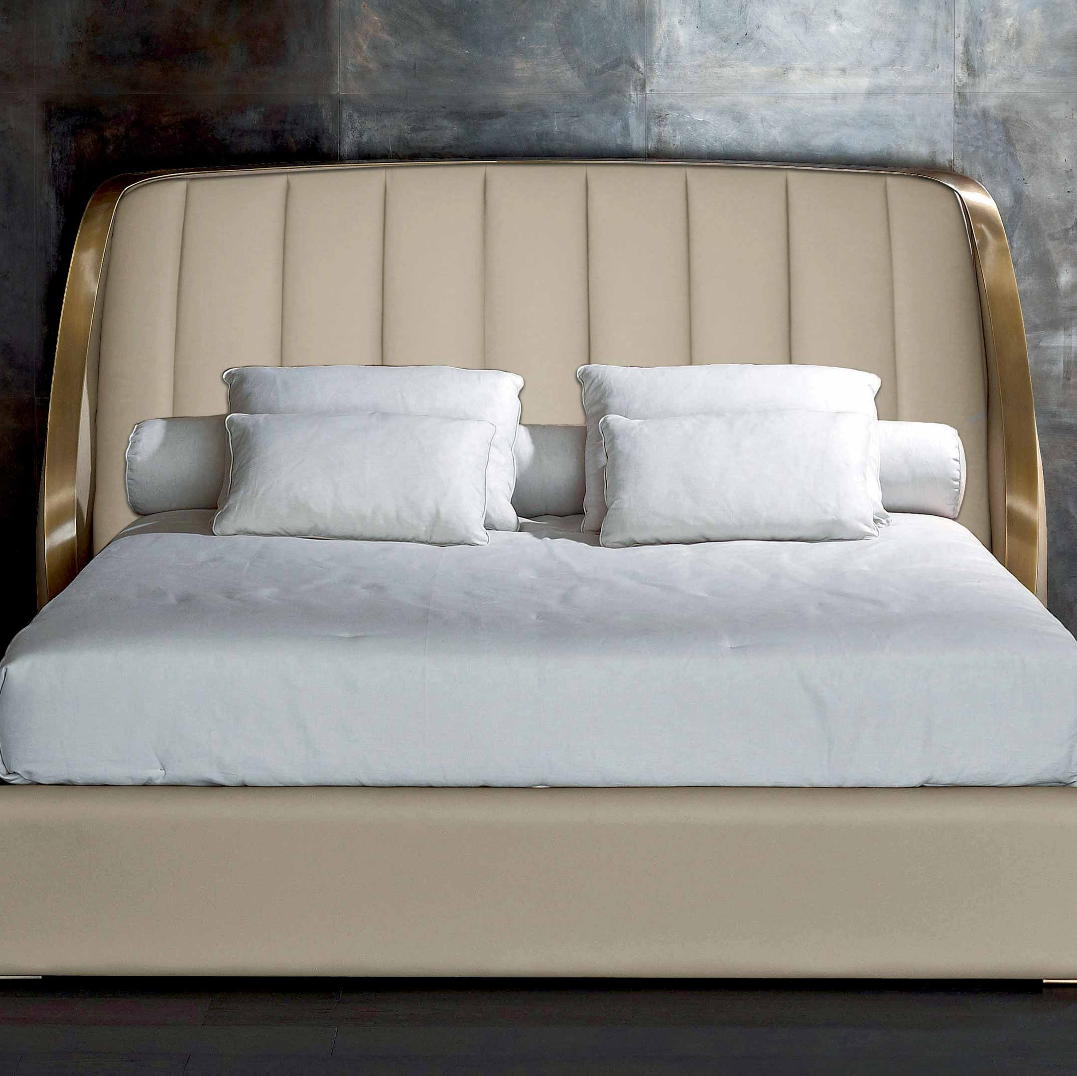 dama_bed.jpg
