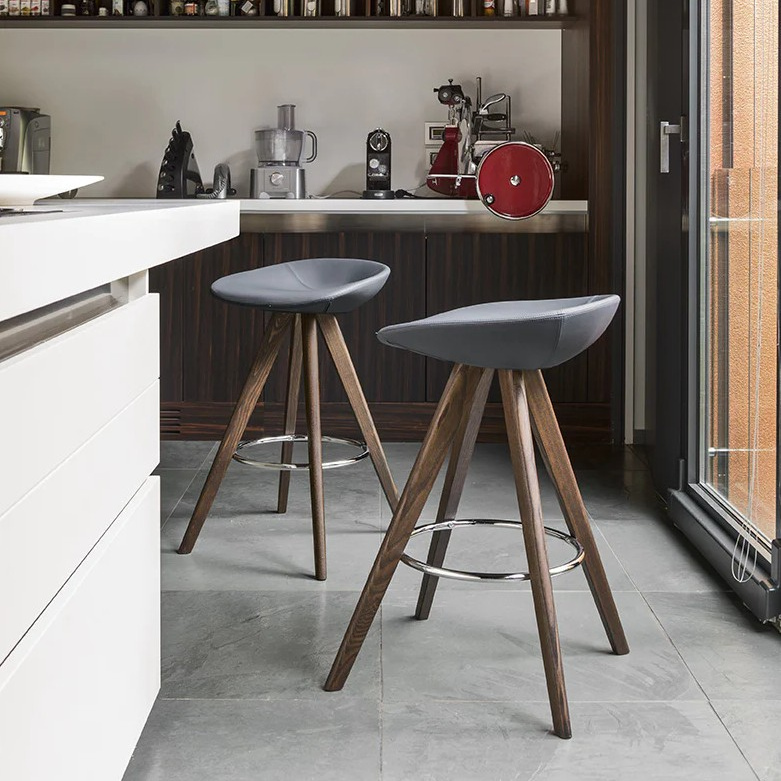 CS1811 Palm Counter Stool