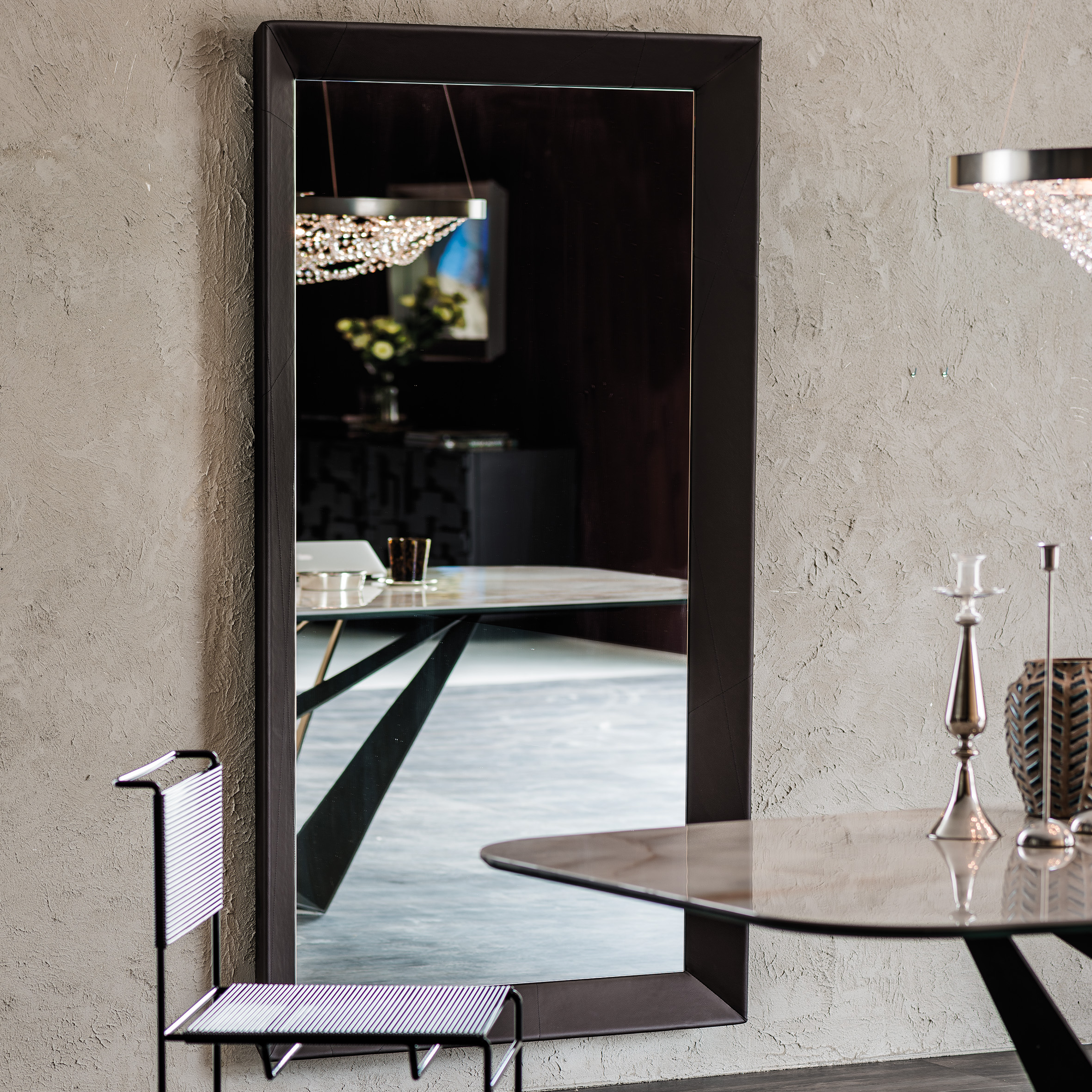 Taxedo Magnum Mirror