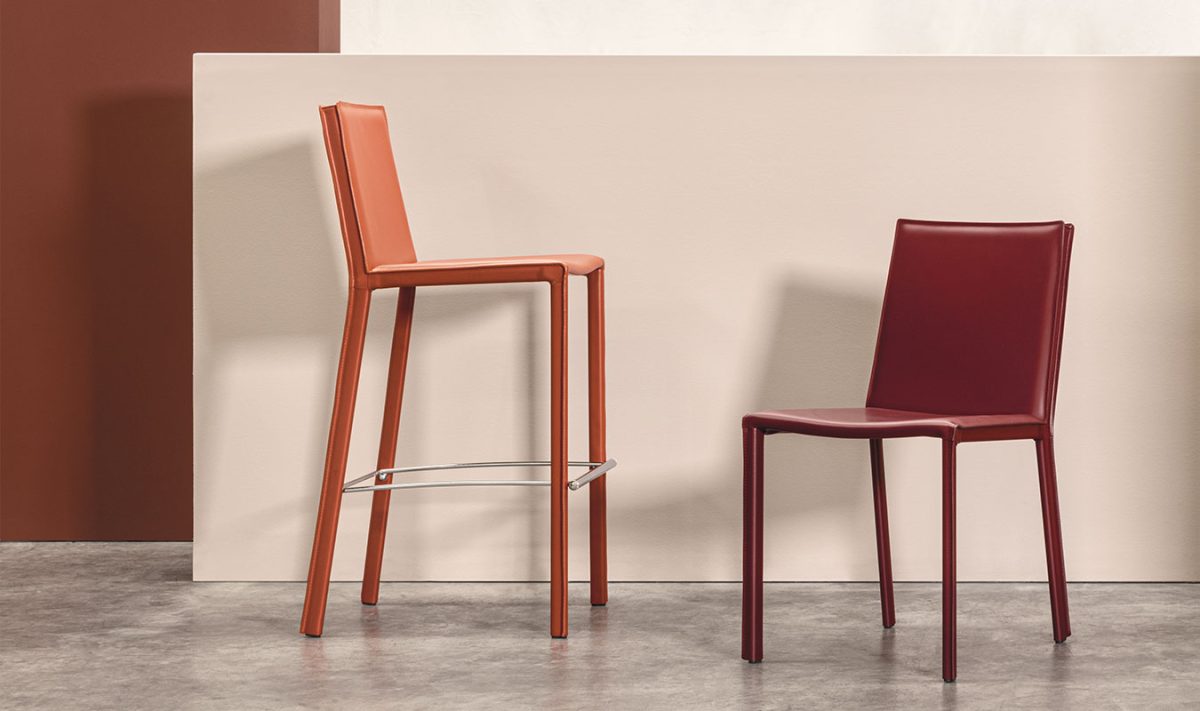 Sgabello-alexia-airnova-arredamento-design-leather-furnishing_03-r01i19e45blprc0j6x0x00tymb5t459ca1kph5qrpi.jpg