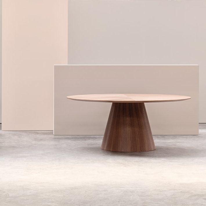 Tavolo-halley-airnova-arredamento-design-leather-furnishing-08-r0ahgggc6q9e93mf3r3ulwig4nbv0bxvqiie2i9dqe.jpg