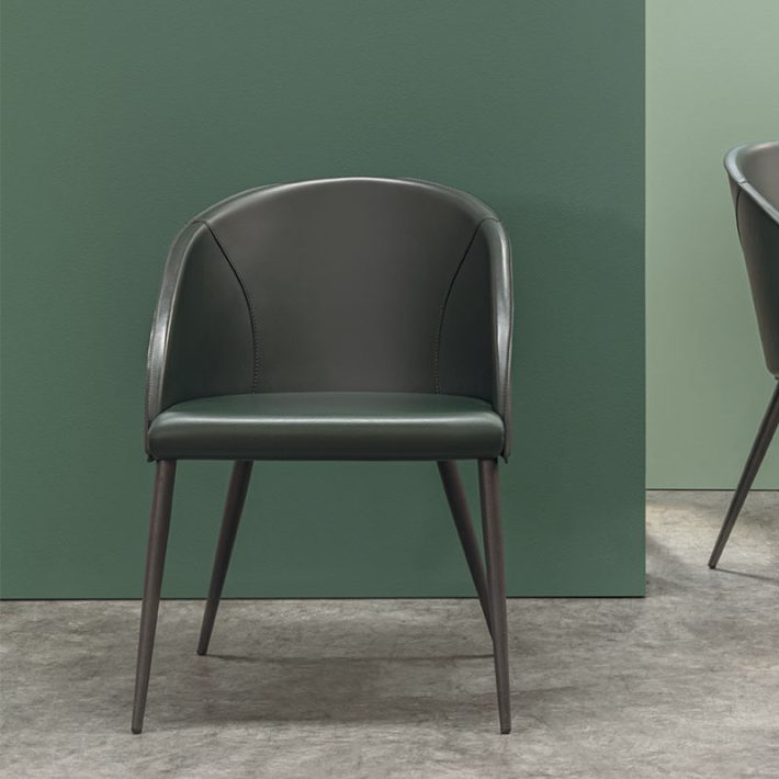 Poltroncina-kim-airnova-arredamento-design-leather-furnishing-03-r04tlh2lh5qvtpwklxqp6dbcxy8p89orpx6mw9udae.jpg
