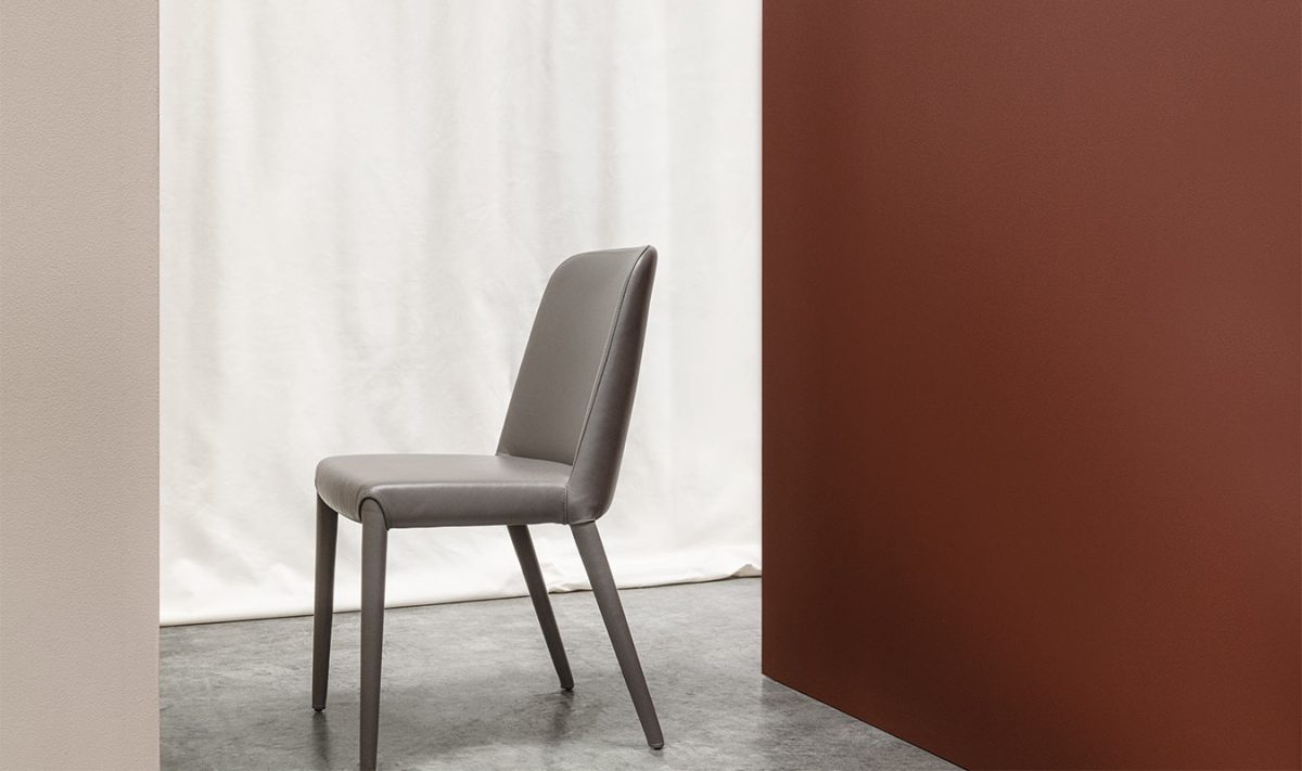 Sedia-lia-airnova-arredamento-design-leather-furnishing-03-qzzl4uy5i04cr2xozr0eaxz2c8qr5s8l97454zgj46.jpg