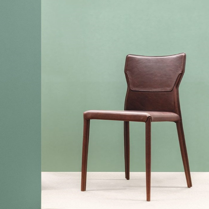Sedia-sarah-airnova-arredamento-design-leather-furnishing-01-qzzyeb2wyhpm0lez14obtglww3gmz1oa8cgyqrjikm.jpg