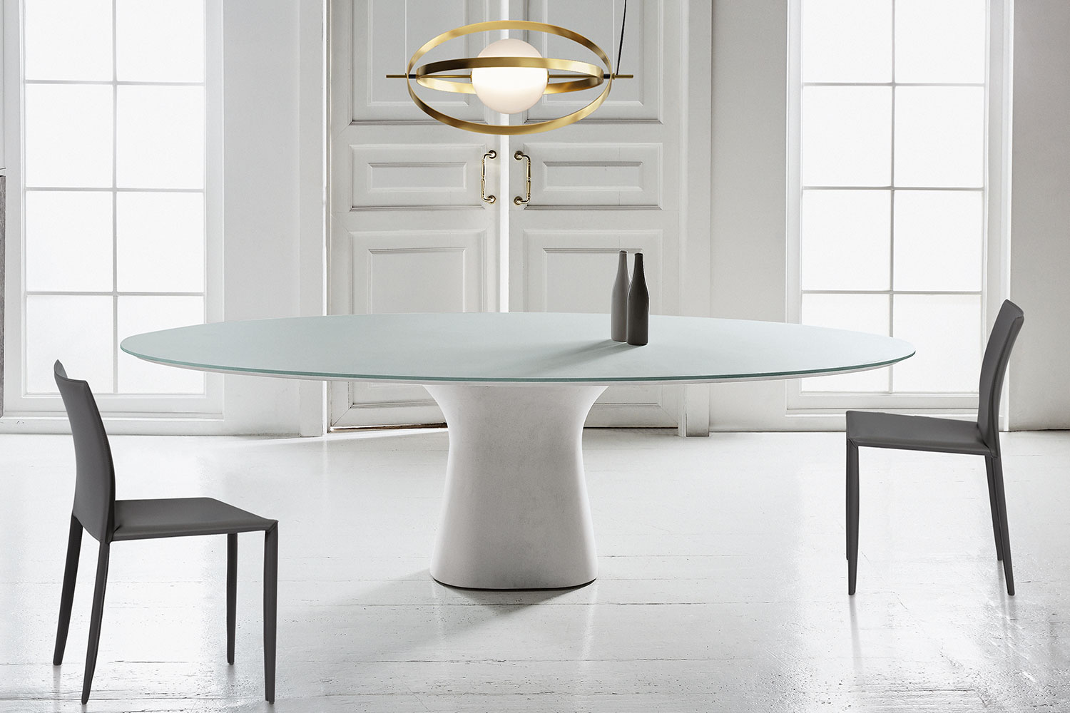 podium-dining-table-qs-01.jpg