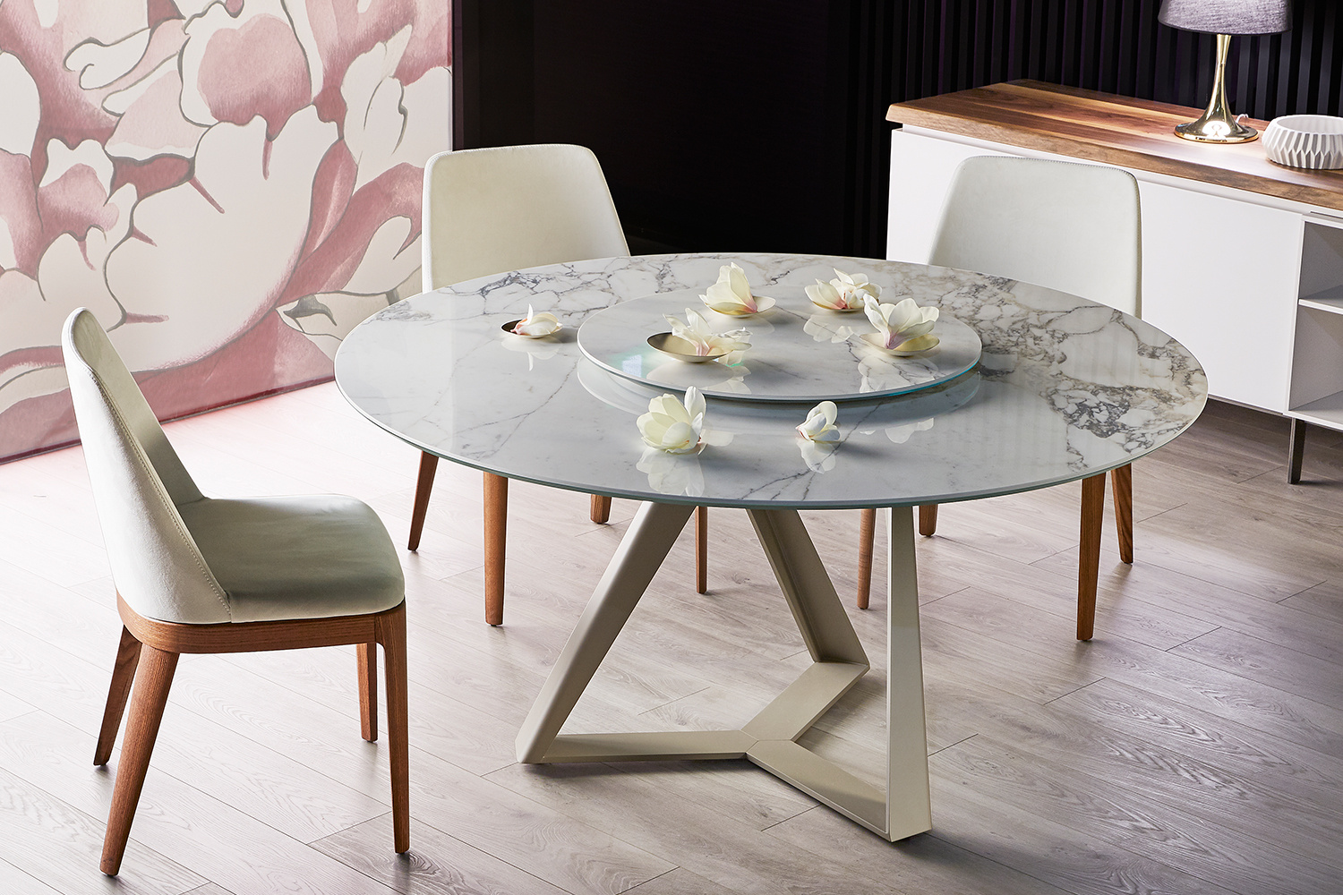 millennium-round-dining-table-07.jpg