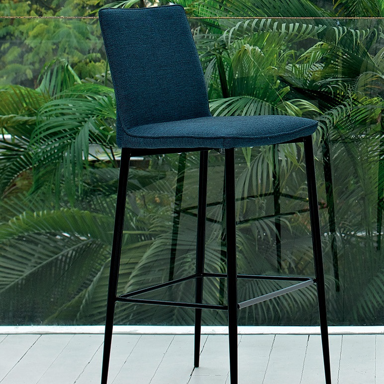 nata-bar-stool-01.jpg