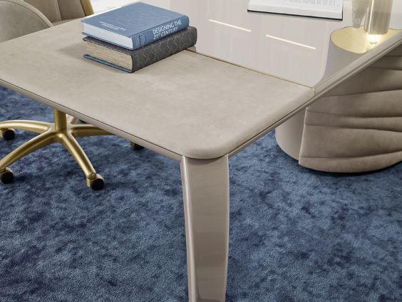 1gatsby_desk.jpg
