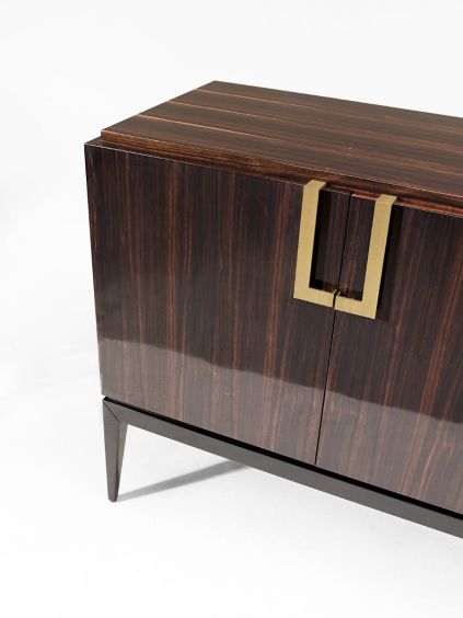 porto-115_sideboard_on_legs_3.jpg