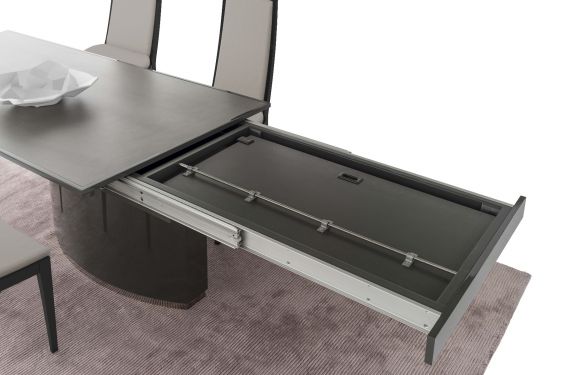 aleal_valen-3009_table_detail.jpg
