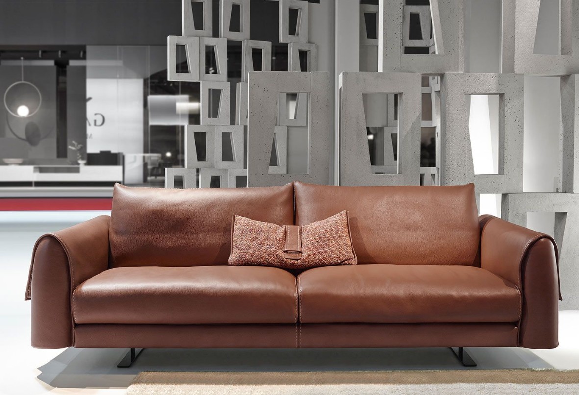 Karl Sofa.jpg