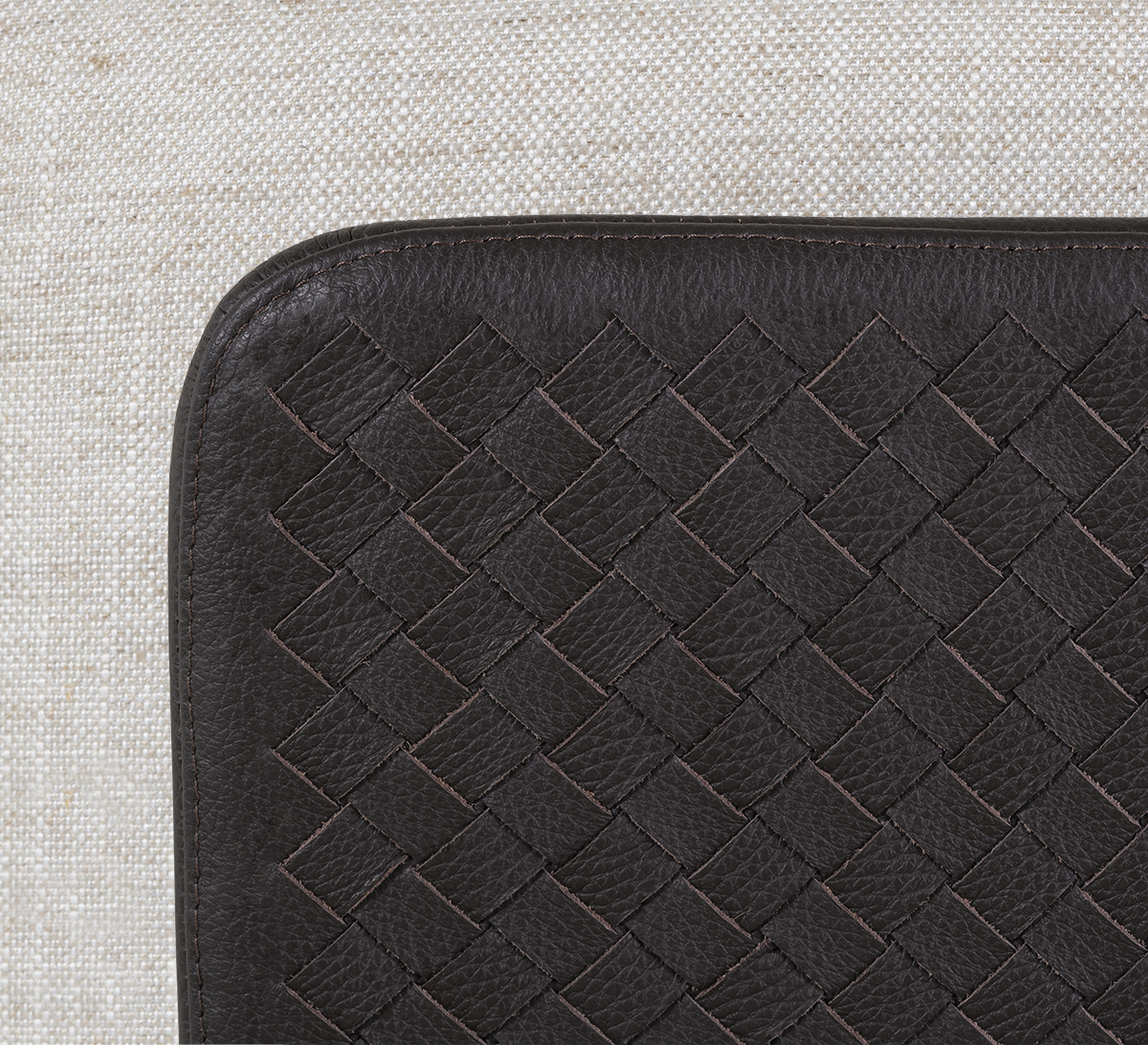 milano-sofa-detail.jpg