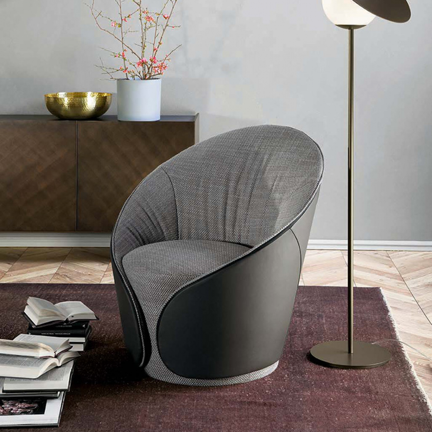 Mama Low Armchair