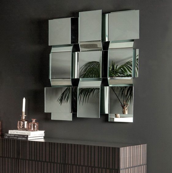 Trama Mirror