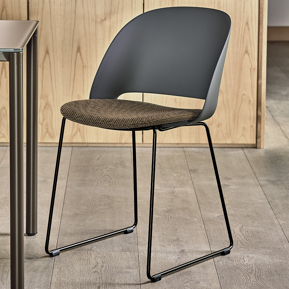 polo-dining-chair-01_1_1.jpg