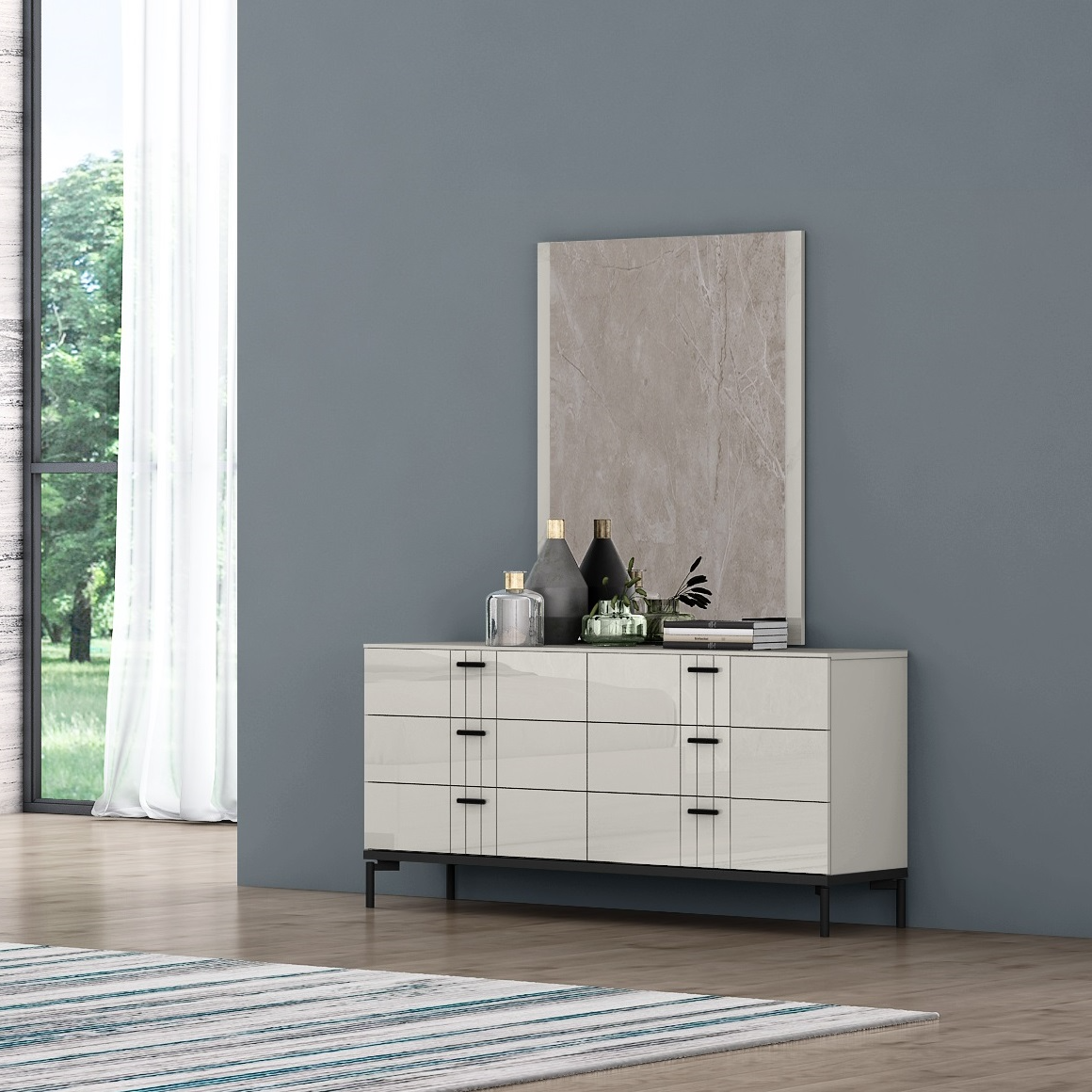 Bella Mirror