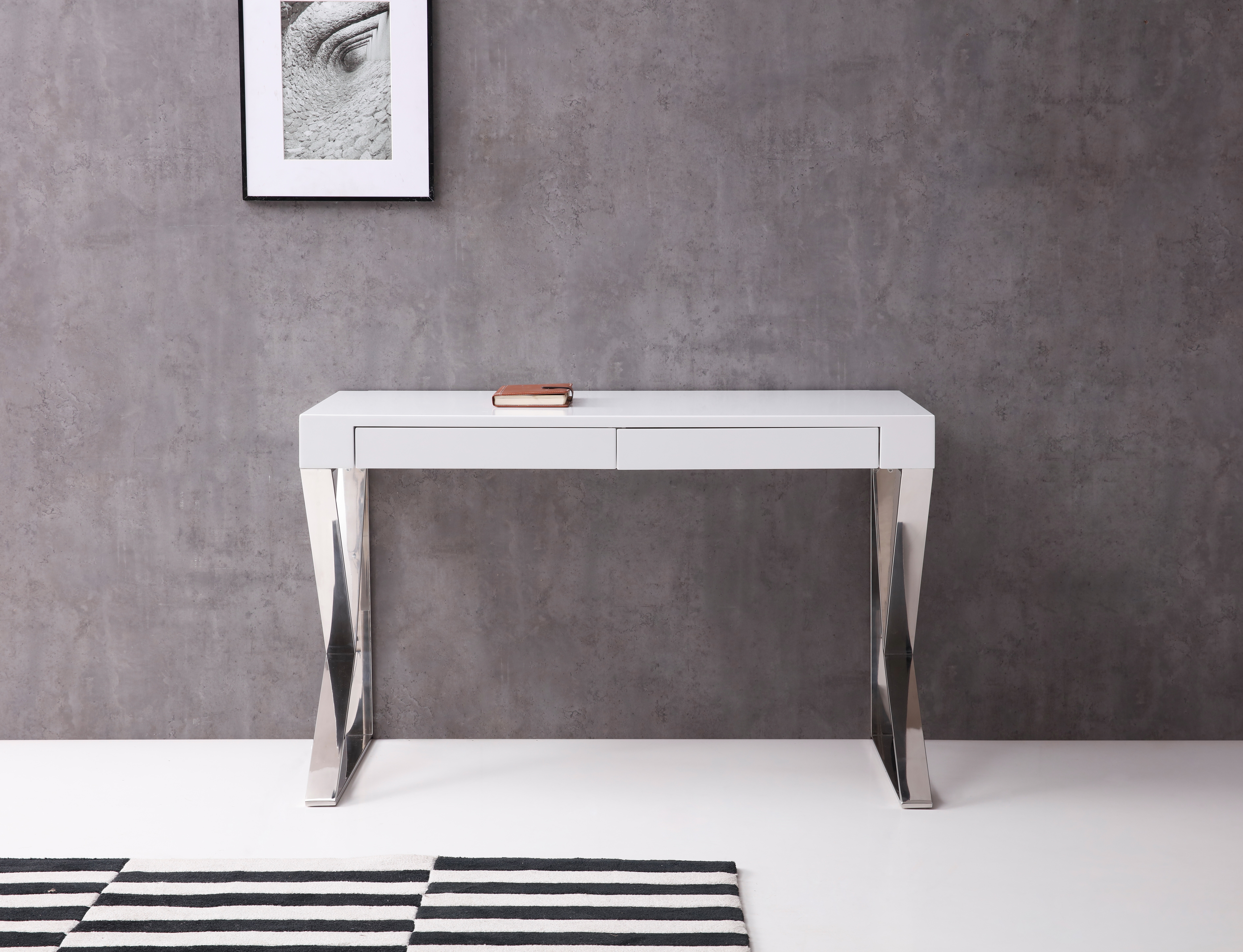 Noho White Desk_3 HQ.jpg