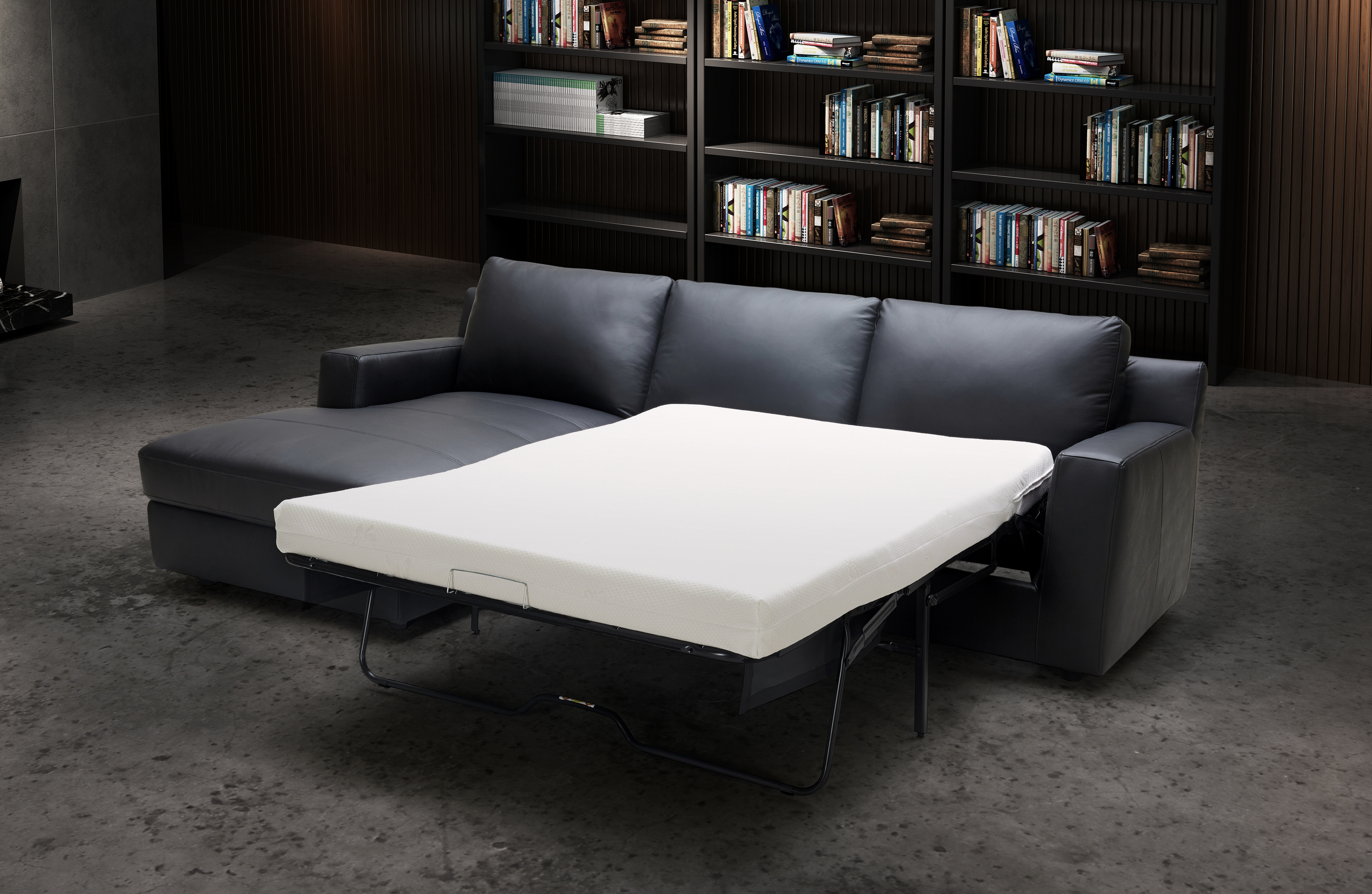 Elizabeth LAF Chaise 2.jpg