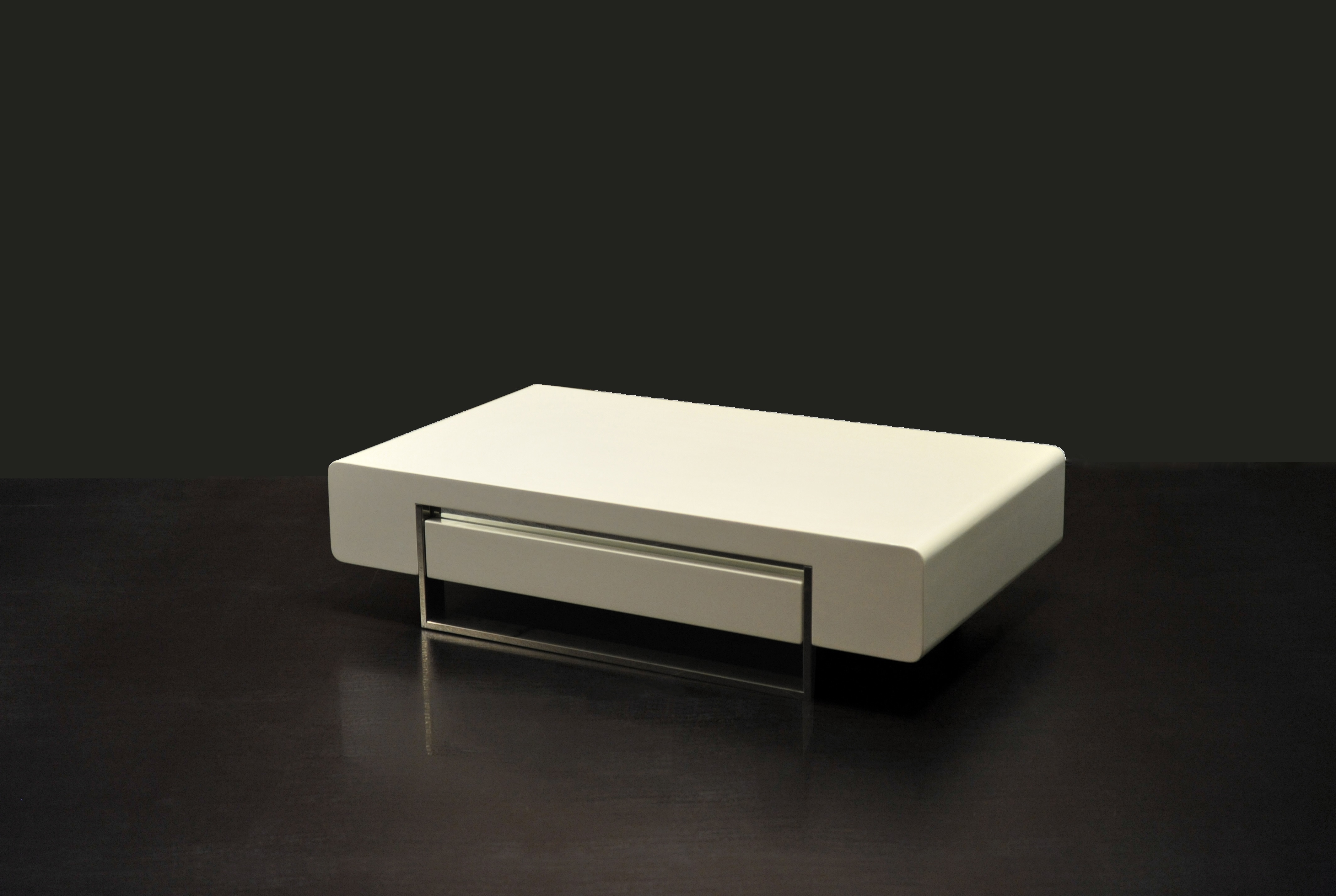 902A in White.jpg