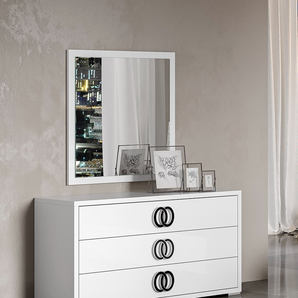Luxuria Mirror