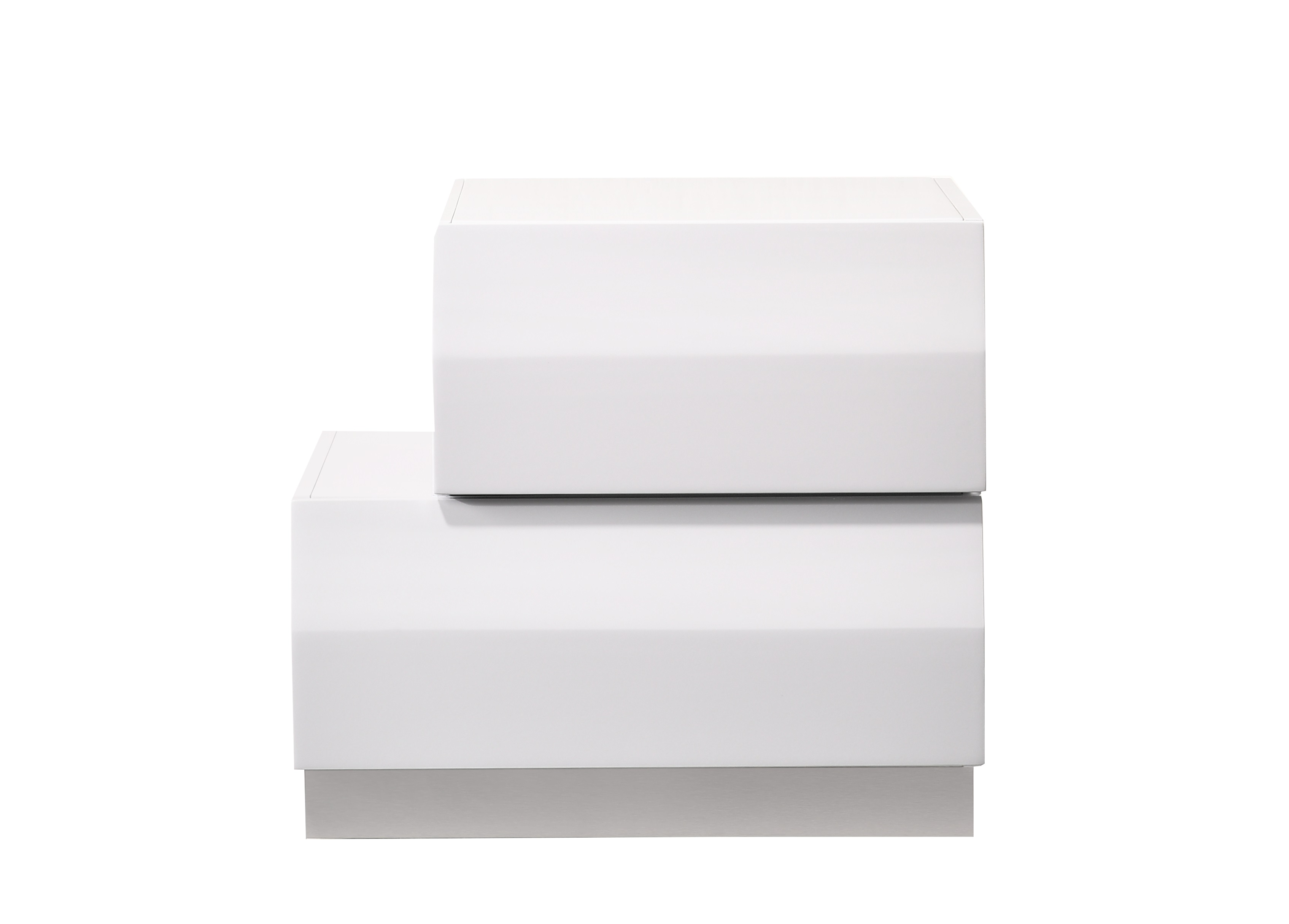 Milan White NS Left Front HQ.jpg