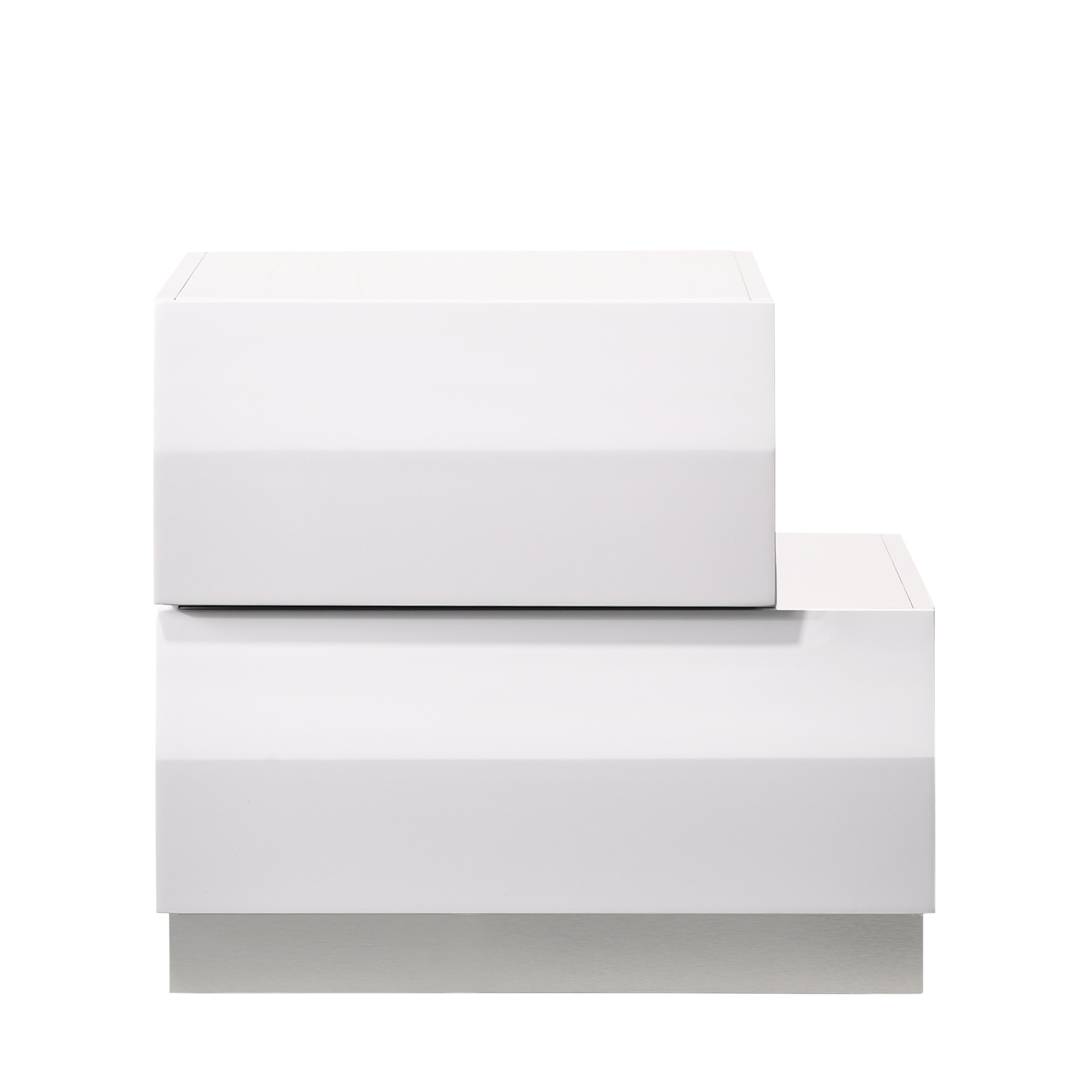 Milan White NS Right Front HQ.jpg
