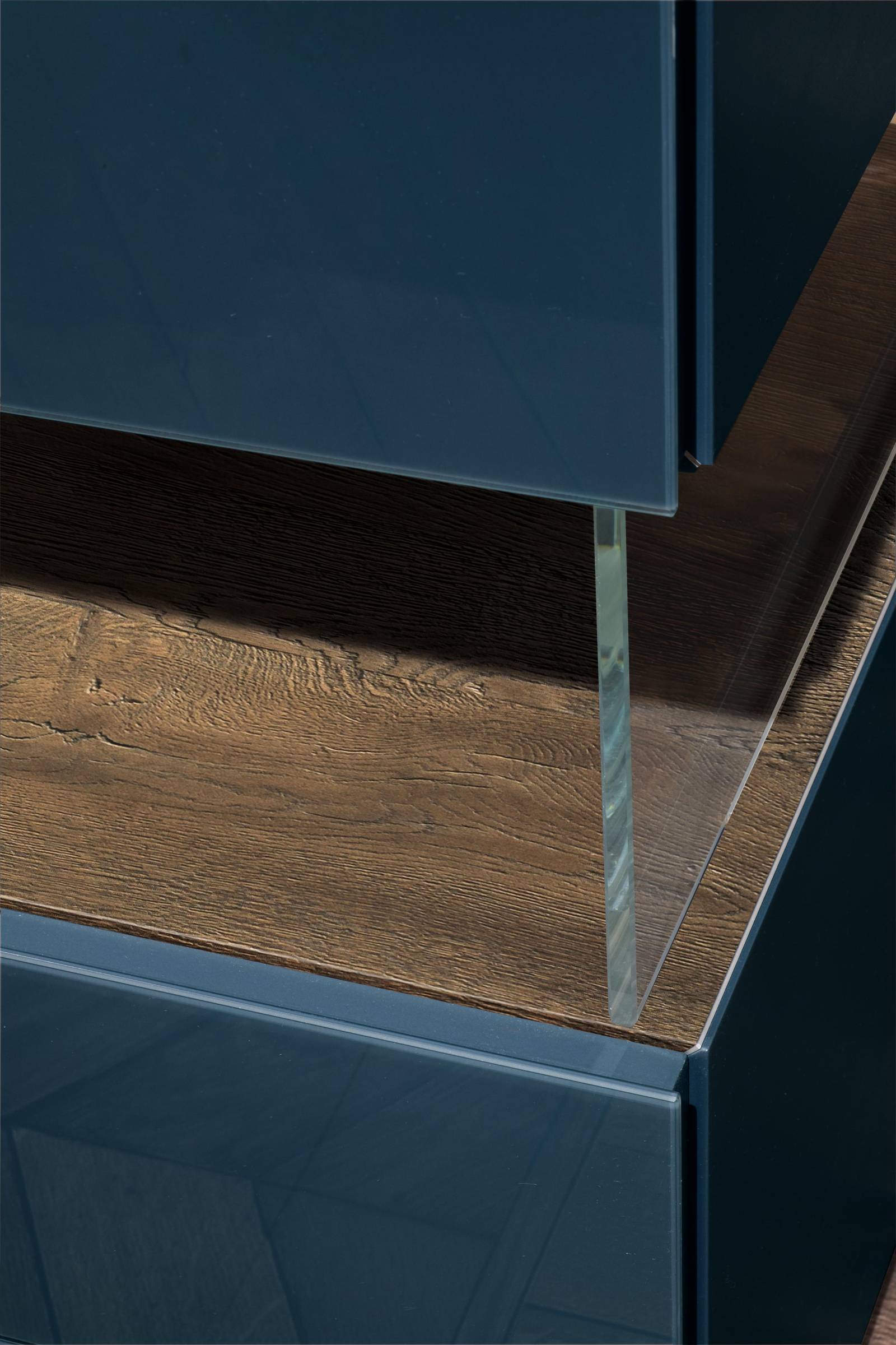 blue-glass-sideboard-or-36e8-sideboard-or-lago (1).jpg