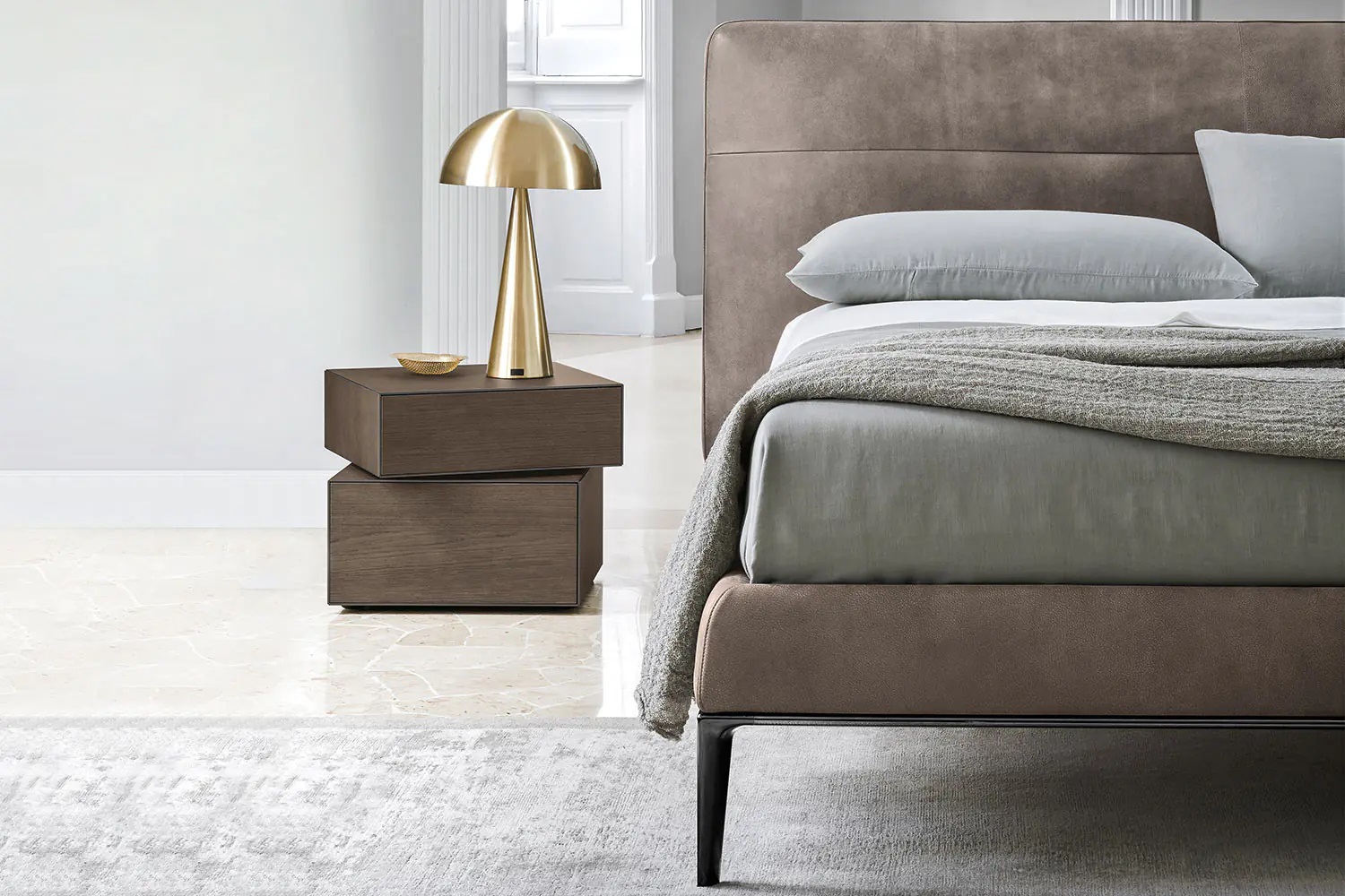 gaston-floating-bed-02.jpg
