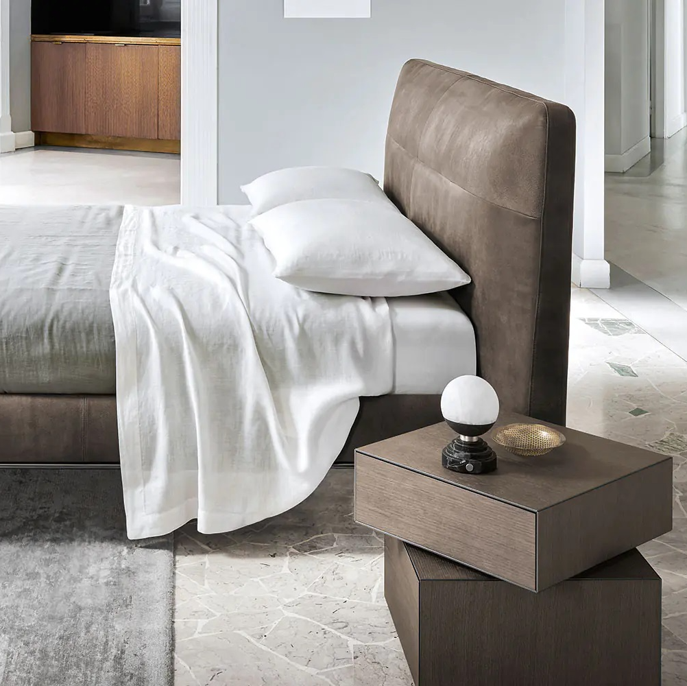 gaston-floating-bed-03.jpg