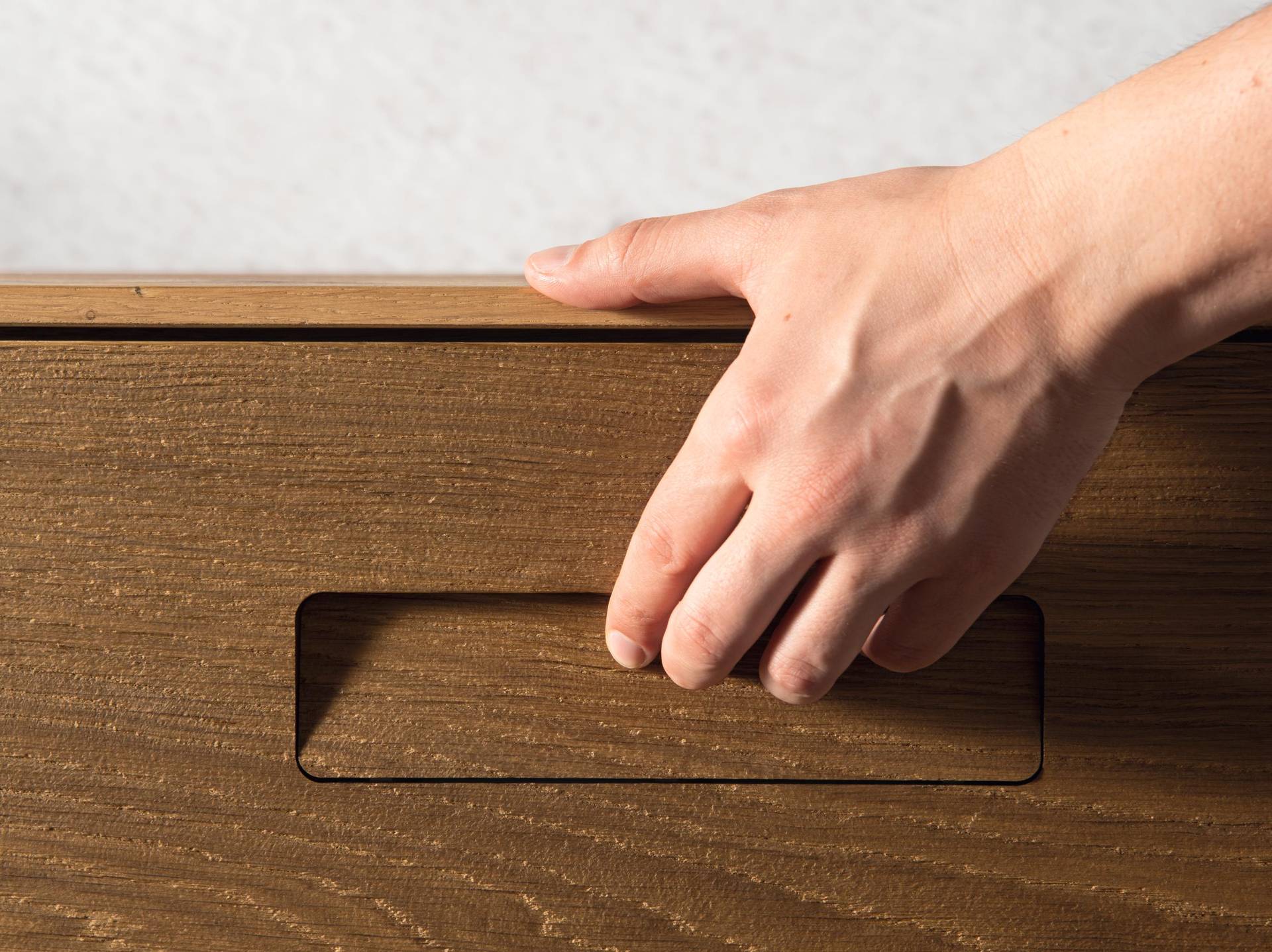 kitchen-unit-opening-invisible-handle-or-36e8-wildwood-kitchen-or-lago.jpg