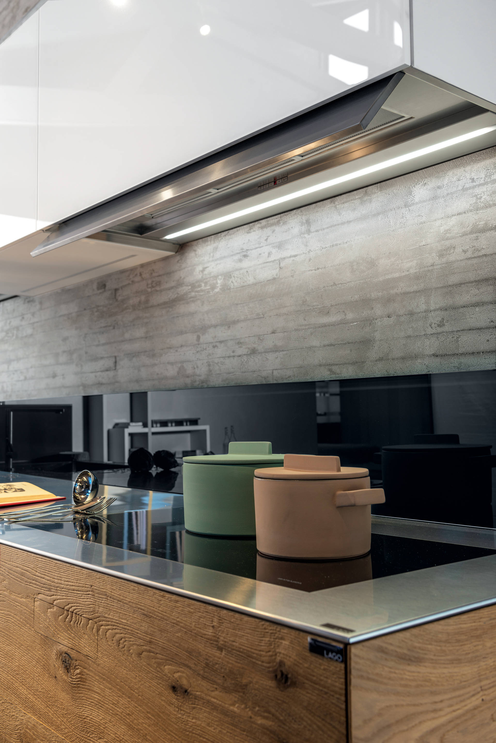 designer-kitchen-steel-top-or-36e8-wildwood-kitchen-or-lago.jpg