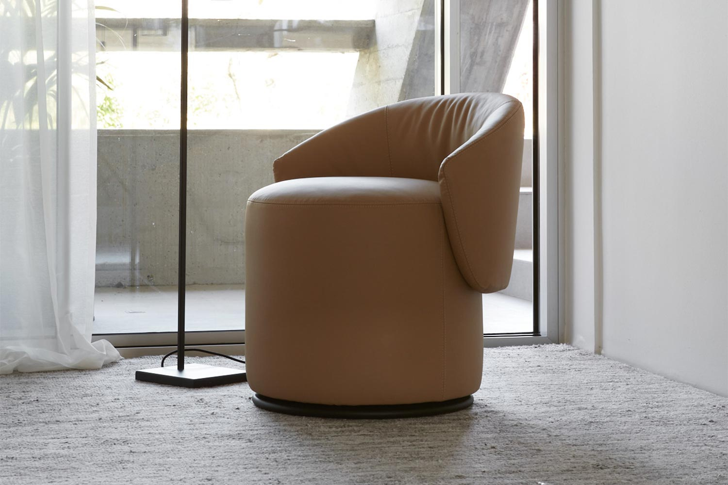 madeleine-armchair-04.jpg