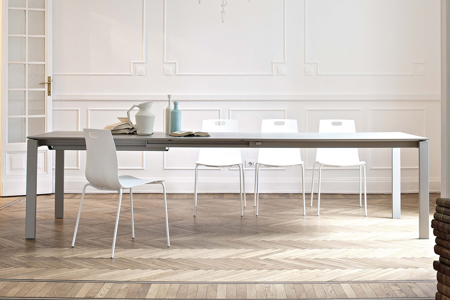 reid-extension-dining-table-04.jpg
