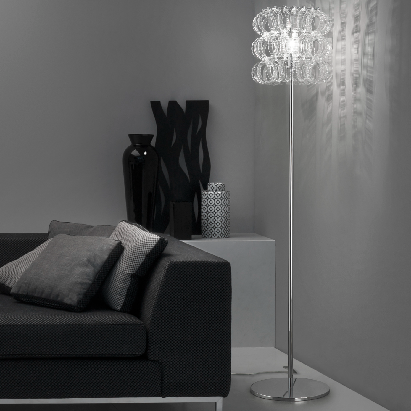 Ecos Floor Lamp