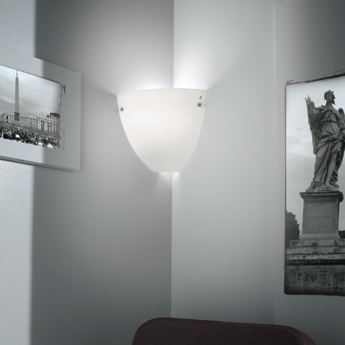 Corner Wall Lamp