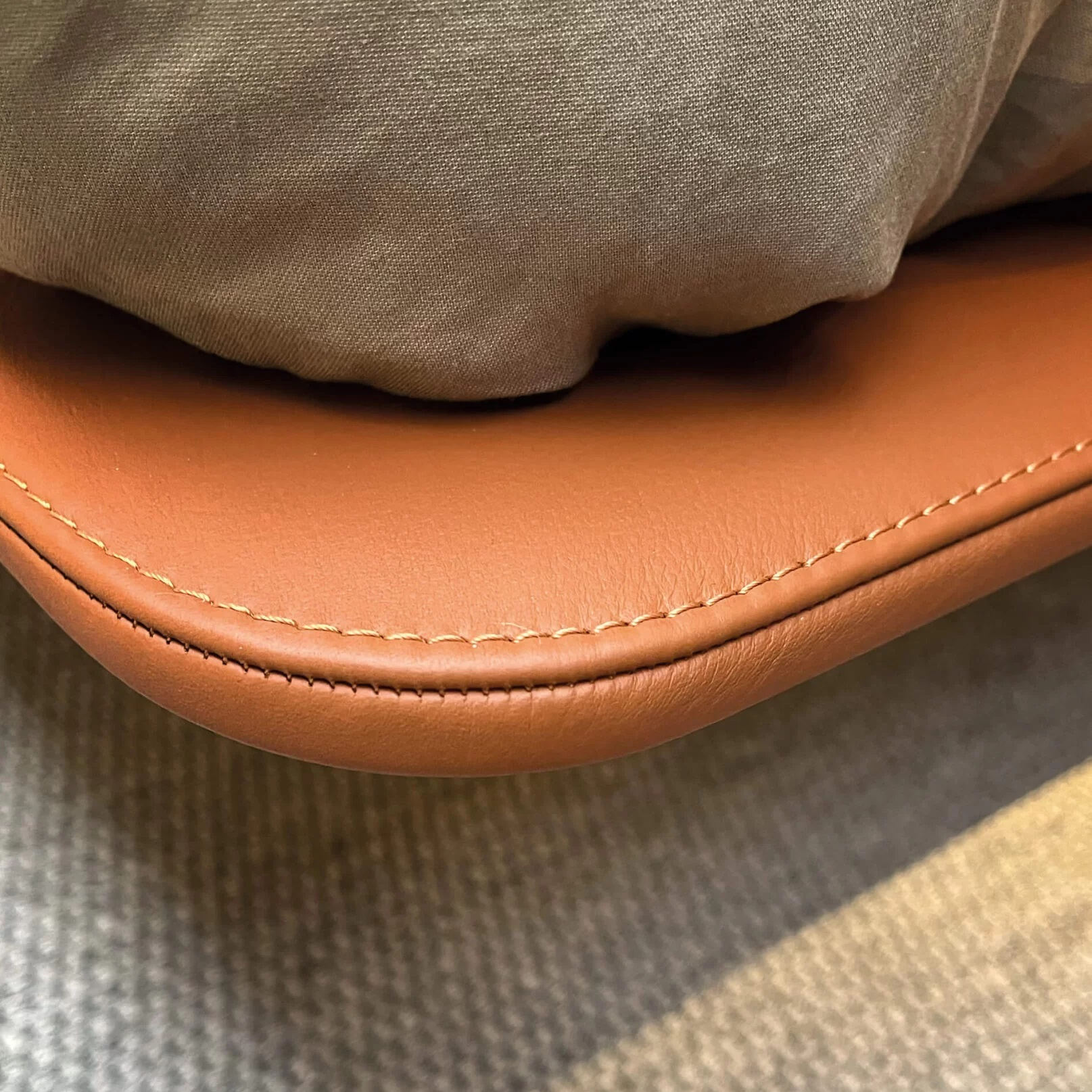 letto-imbottito-dama-b-1615x2048.jpg