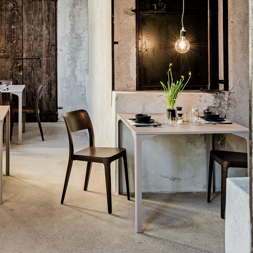 armando-dining-table-03.jpg