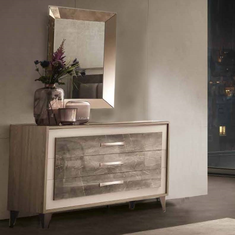 Bedroom-Furniture_Classic-Bedrooms-QS-and-KS_ArredoAmbra-Bedroom-by-Arredoclassic-with-single-dresser_1687972009_side_1.jpg