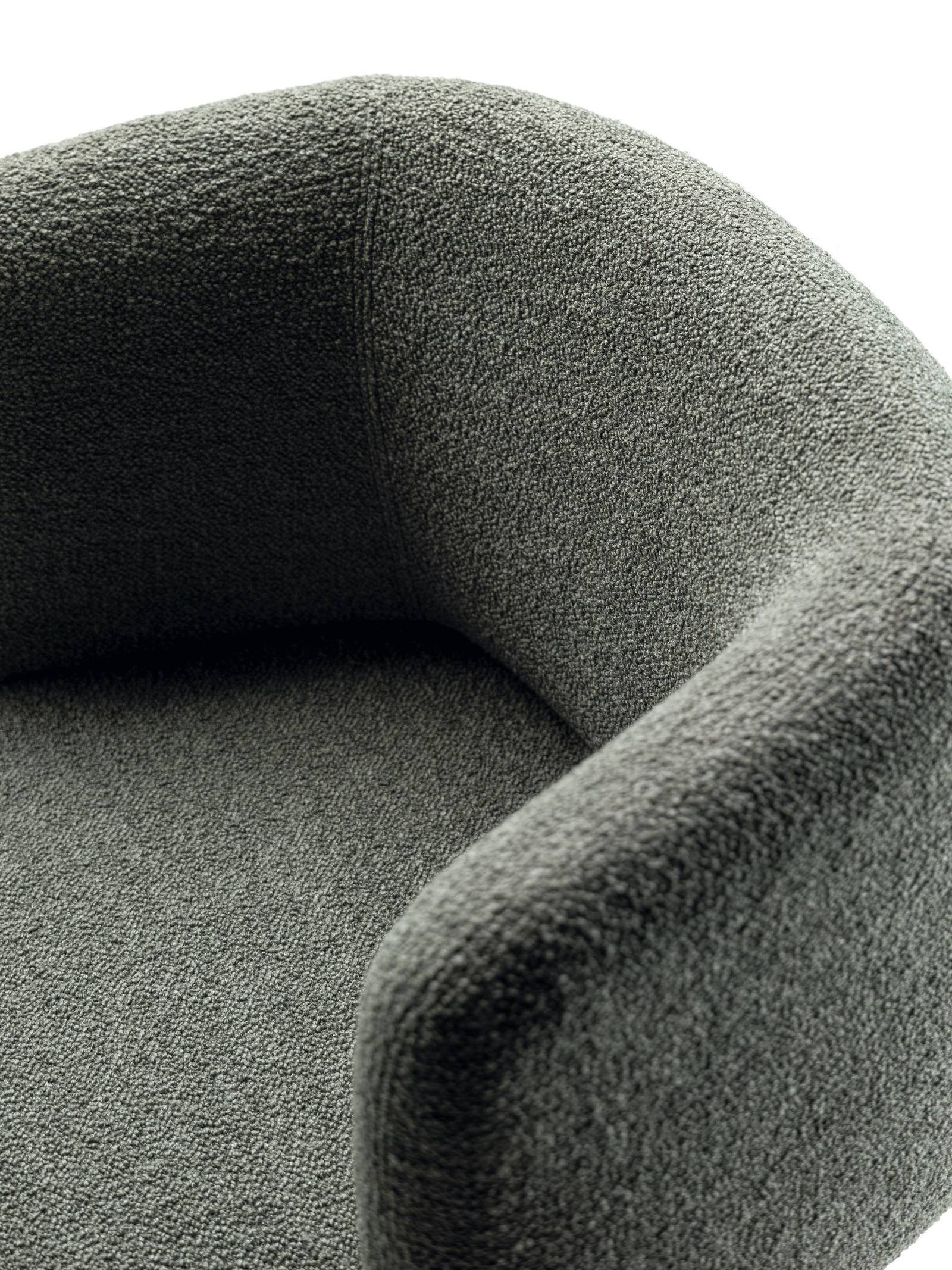 ergonomic-upholstered-chair-or-zeppelin-chair-or-lago.jpeg
