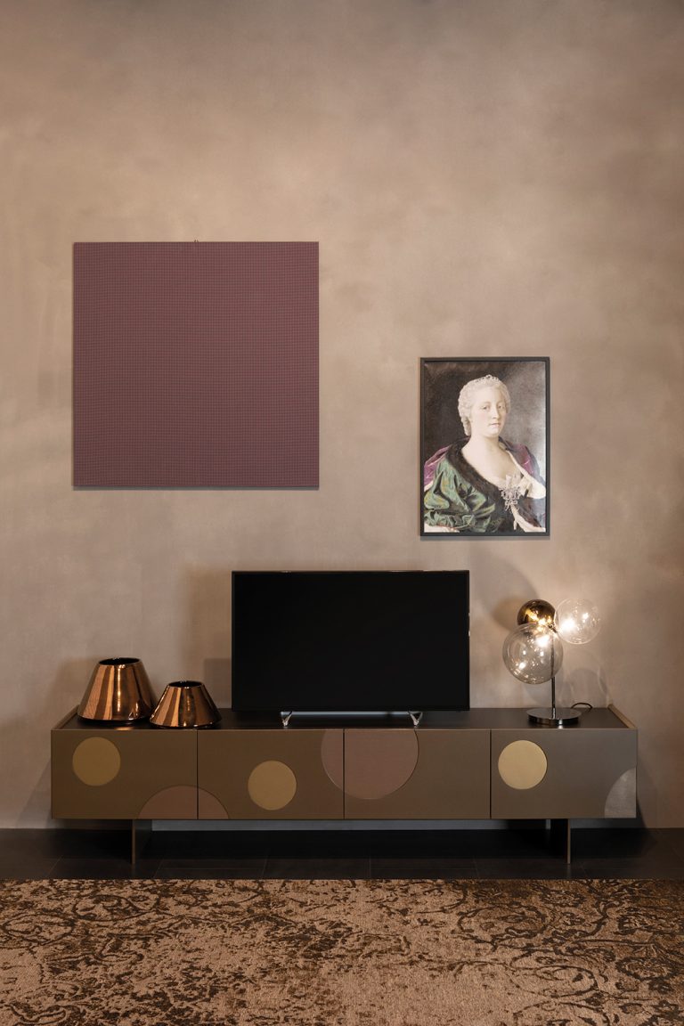 MATISSE-PORTA-TV-1-768x1152.jpg