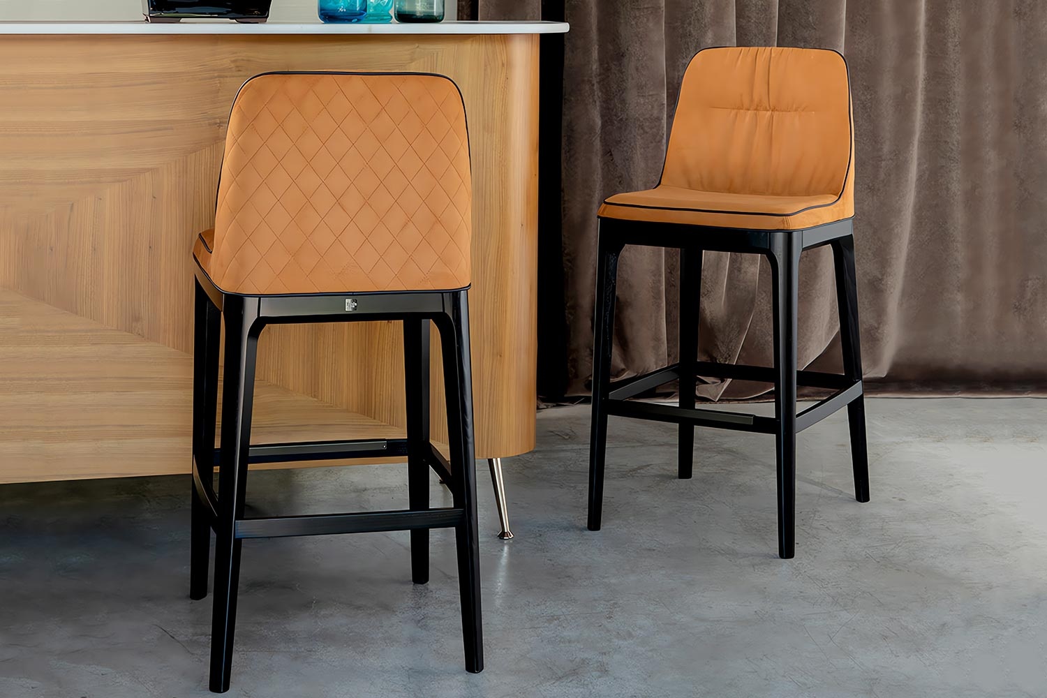 mivida-elite-bar-stool-01.jpg