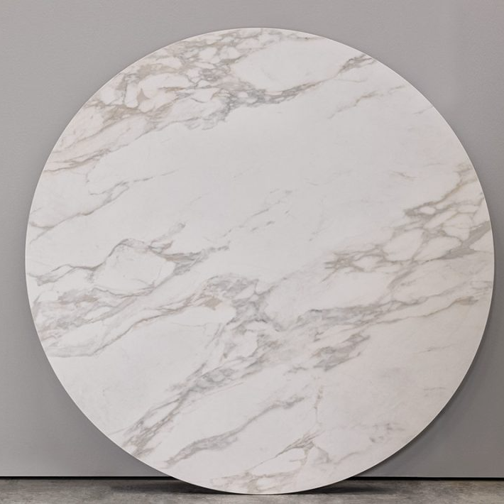Tavolo-marylin-airnova-arredamento-design-leather-furnishing-02-r0ahsmh4nix0jdy620fzvtz8y7cwna8sqqinpg7x6u.jpg