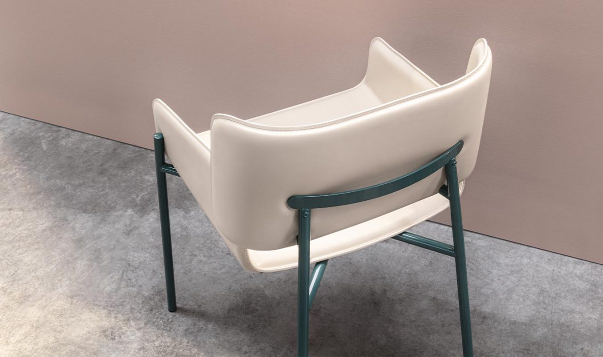 Sedia-amur-airnova-arredamento-design-leather-furnishing-05-qzxupkh9rjqz1f91lch1z1fhm9cq54nea52lf7jfeu.jpg