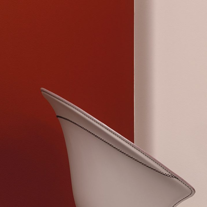 Poltroncina-lolita-airnova-arredamento-design-leather-furnishing-03-r04u72f4h5b0j8jfirr5yf5k7lt91yescsp6s3tscm.jpg