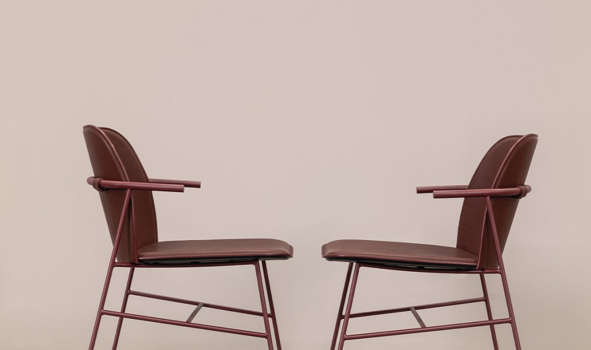 Poltroncina-ponte-airnova-arredamento-design-leather-furnishing-01-r0cepzp4bppzh7mhm3hpn6277j0jig3m8d46sv2ldy.jpg