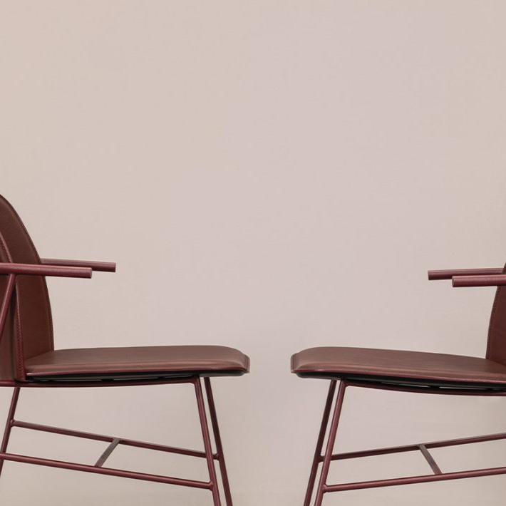 Poltroncina-ponte-airnova-arredamento-design-leather-furnishing-01-r0cepzp4bppzh7mhm3hpn6277j0jig3m8d46sv2ldy.jpg