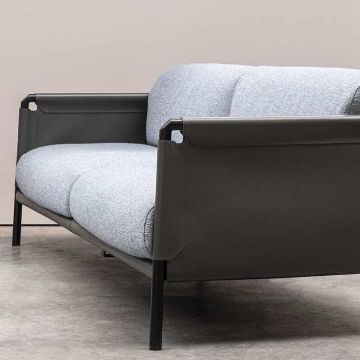 divano-timeless-airnova-arredamento-design-leather-furnishing_04-r03gjnhmfogx1iuxrnfu0yvm95r2y9hxlwyoow1mfa.jpg