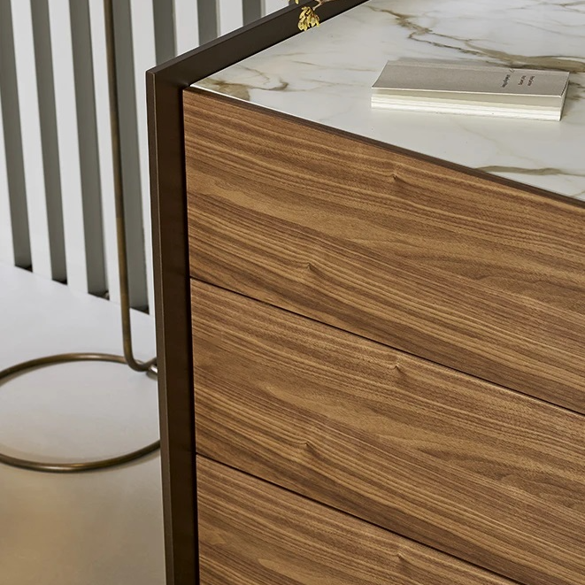 dresser2.jpg