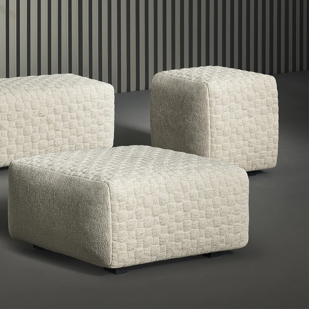 bonaldo-pouf-intrecci-main-slider.jpg